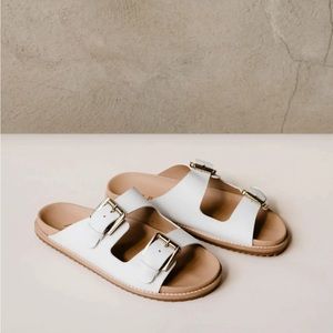 Able Whitney Sandal size 6